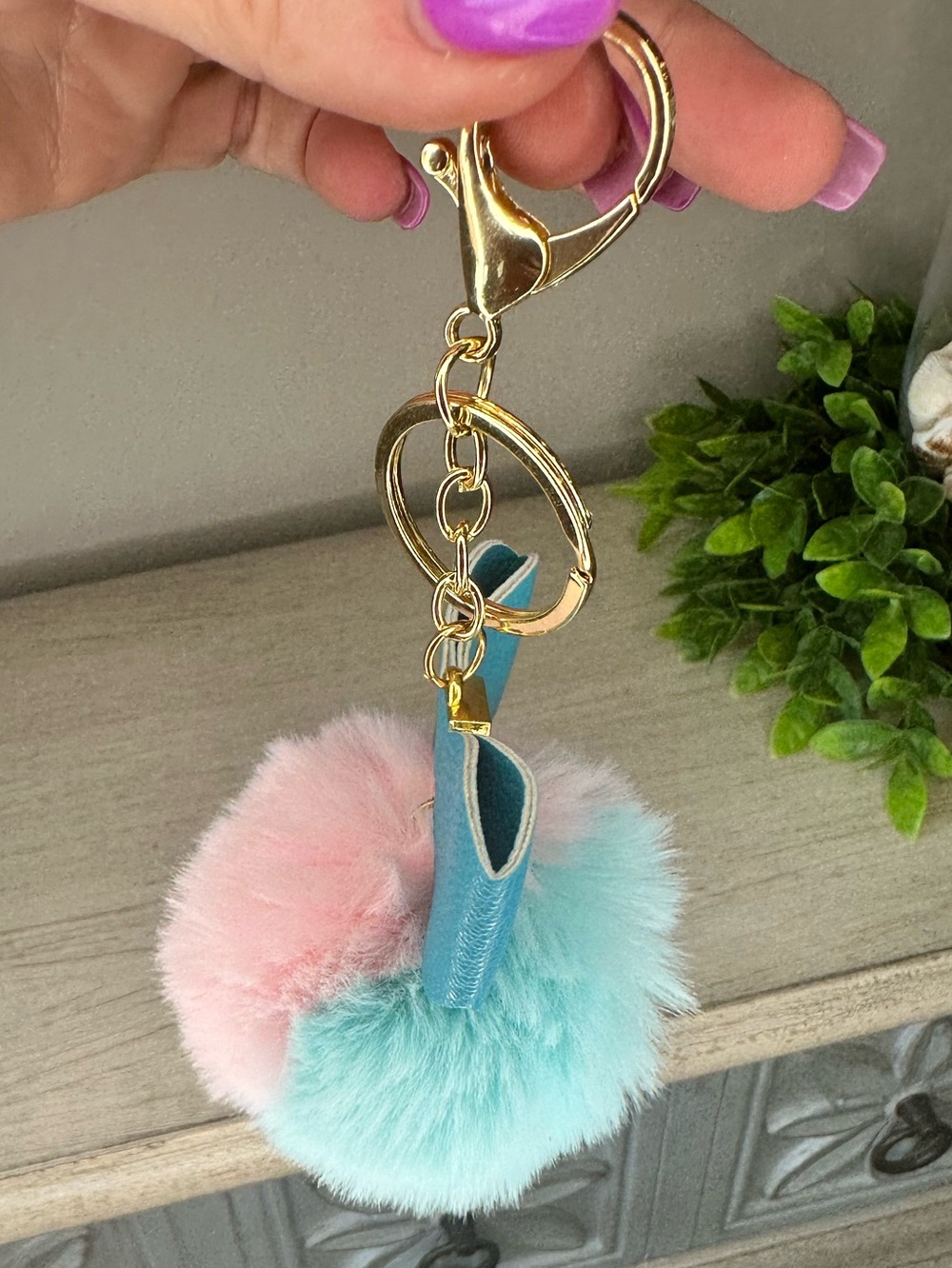 Blue Bow Pom-Pom Keychain with Pastel Fur Charm - Picture 6 of 7